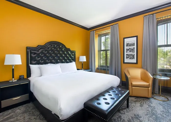 Hotel Clarendon